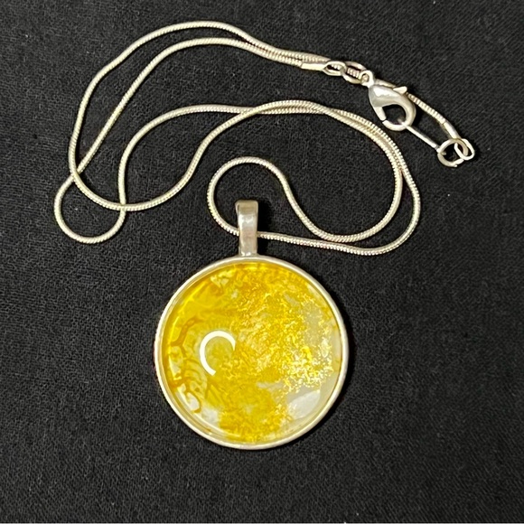 Yellow Pendant Necklace - Picture 10 of 10